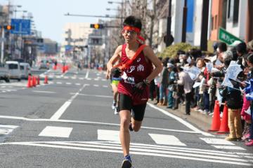 市町村対抗ジュニア駅伝競走大会の様子