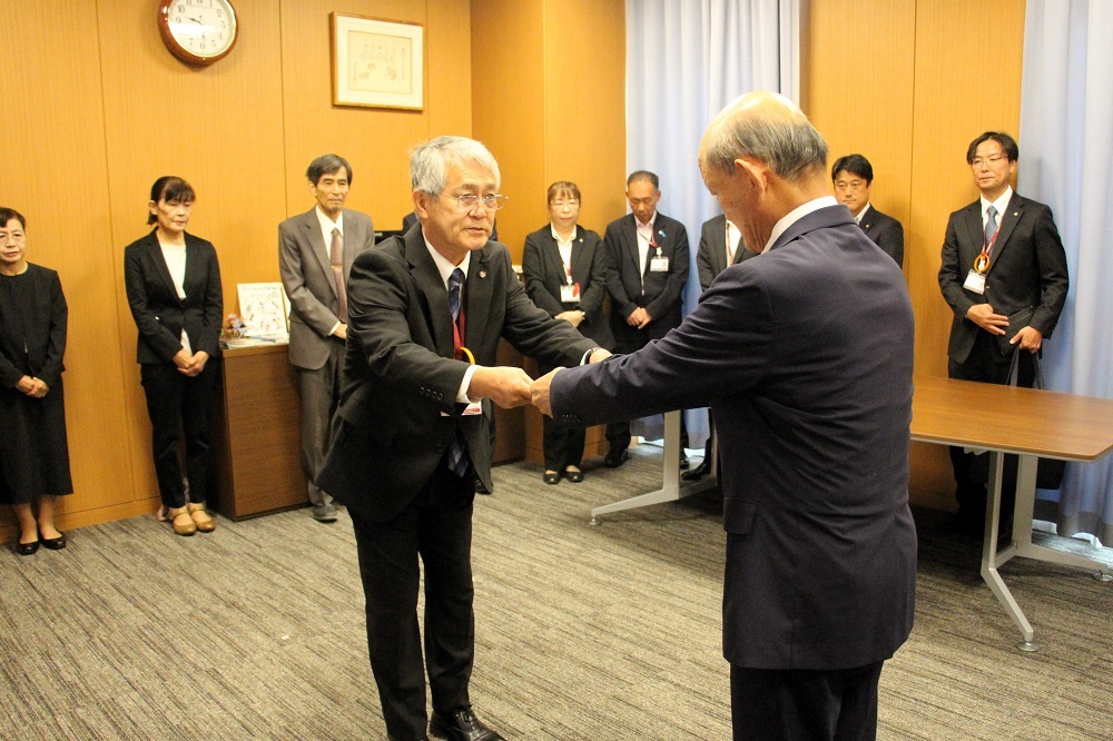 辞令交付1